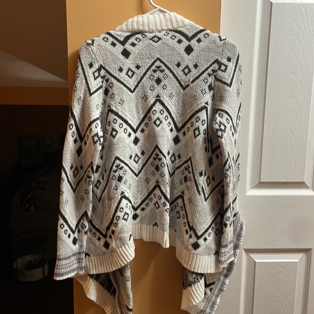 Cardigan - Picture 3 of 3